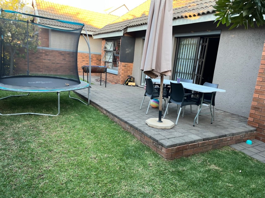 To Let 2 Bedroom Property for Rent in Heuwelsig Free State